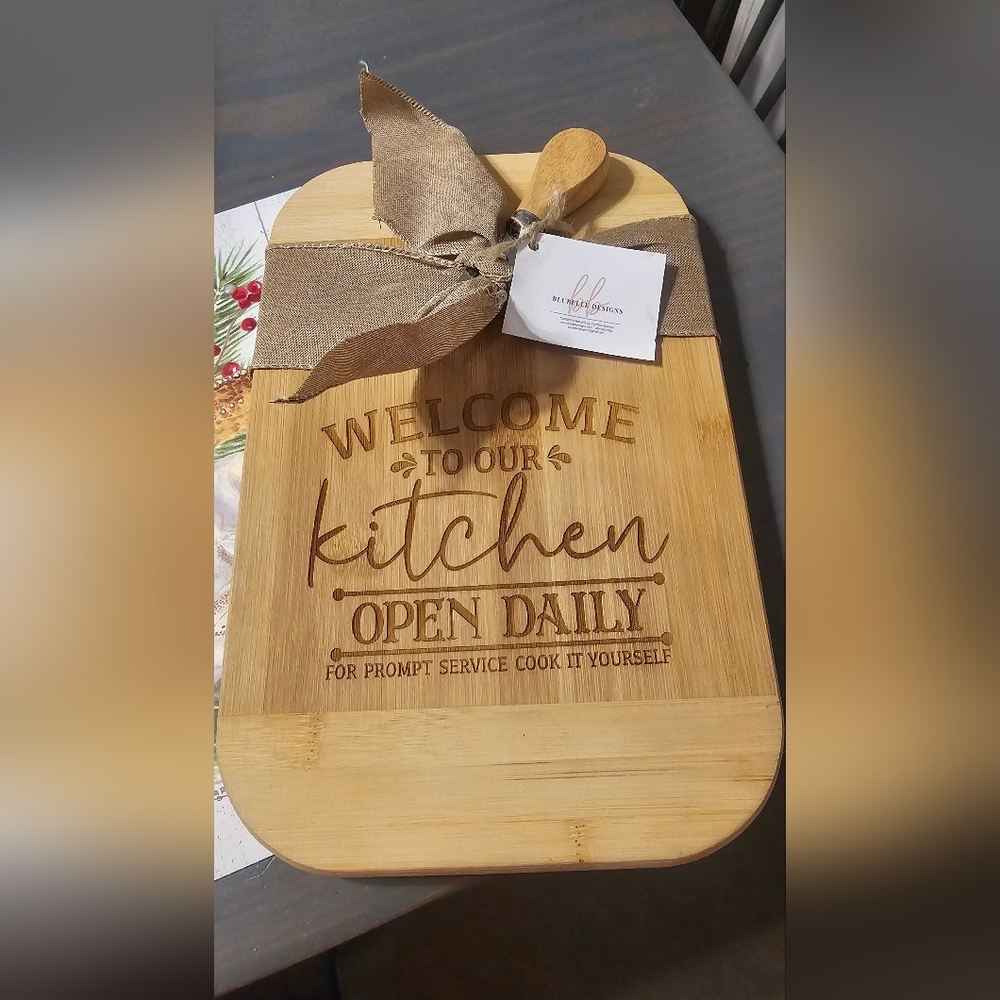 Bamboo Kitchen Cutting Board with Engraving Nwt.  Welcome To Our Kitchen